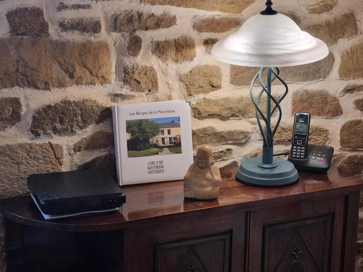 Les Berges De La Planchette Bed & Breakfast Yvignac-la-Tour Luaran gambar