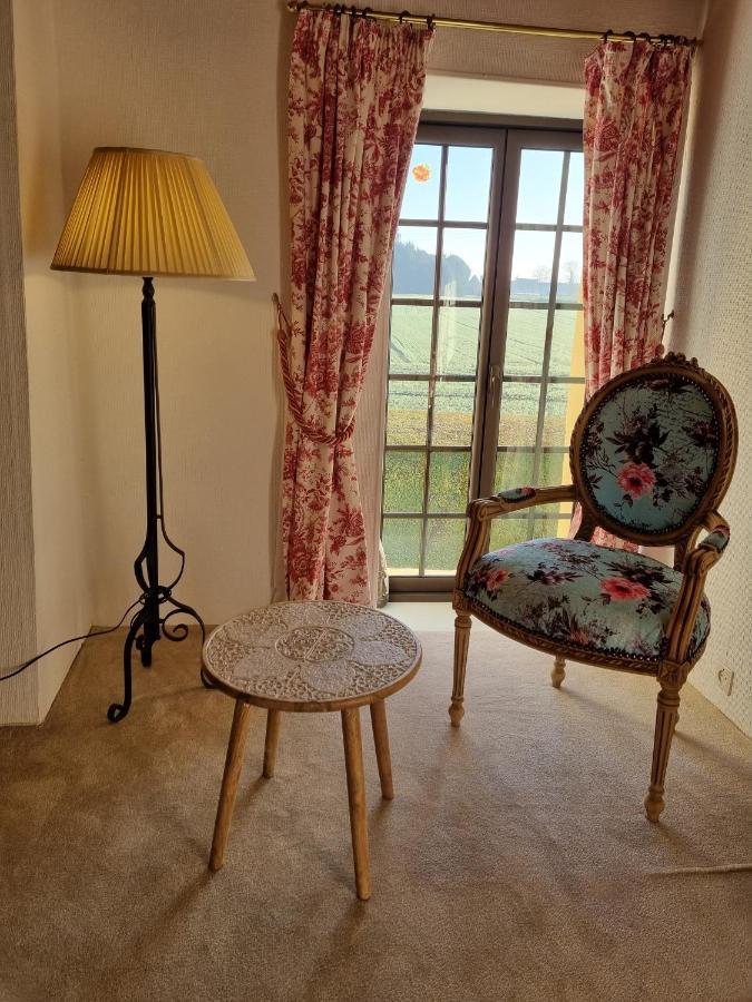 Les Berges De La Planchette Bed & Breakfast Yvignac-la-Tour Bilik gambar