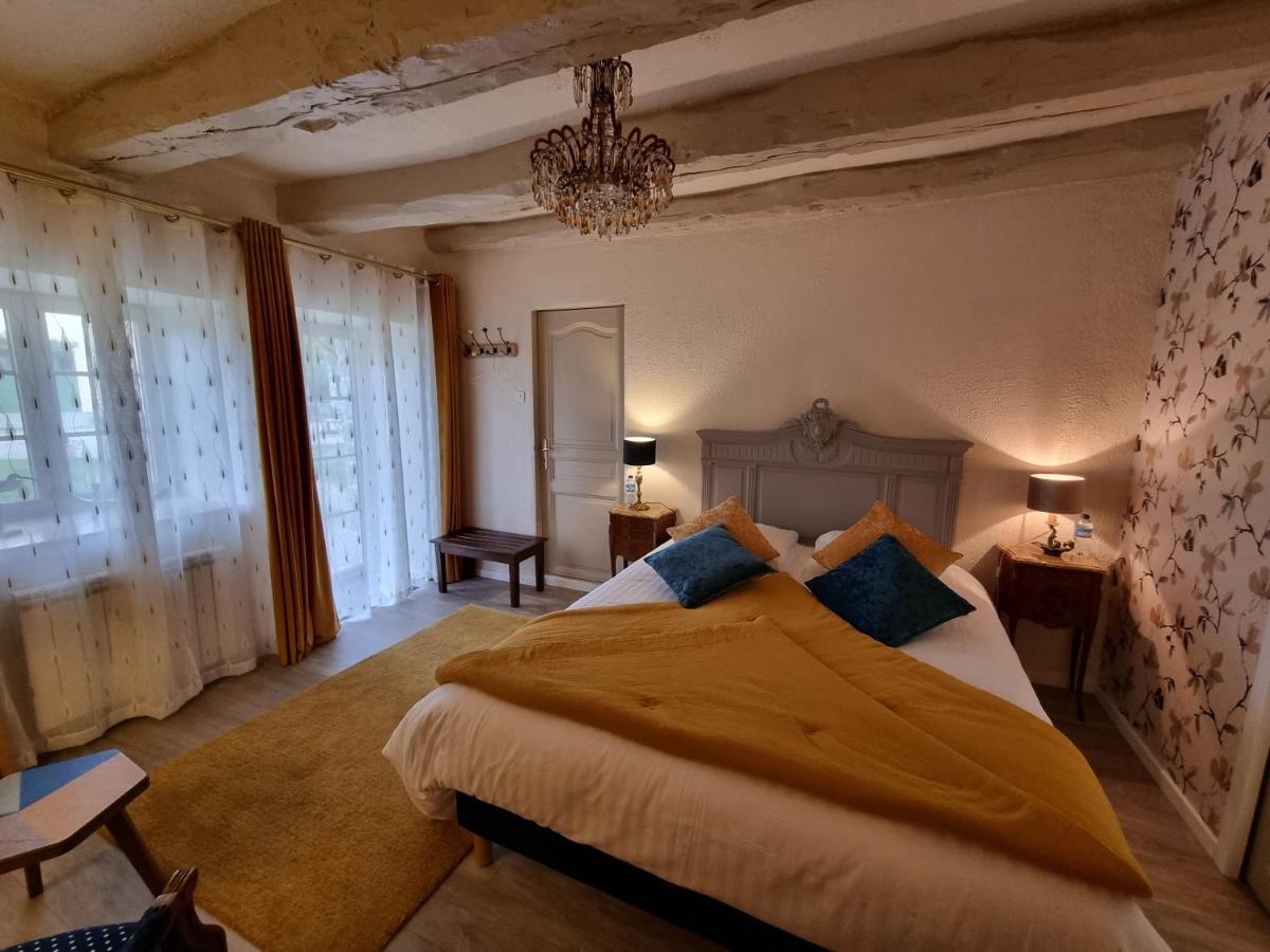 Les Berges De La Planchette Bed & Breakfast Yvignac-la-Tour Luaran gambar