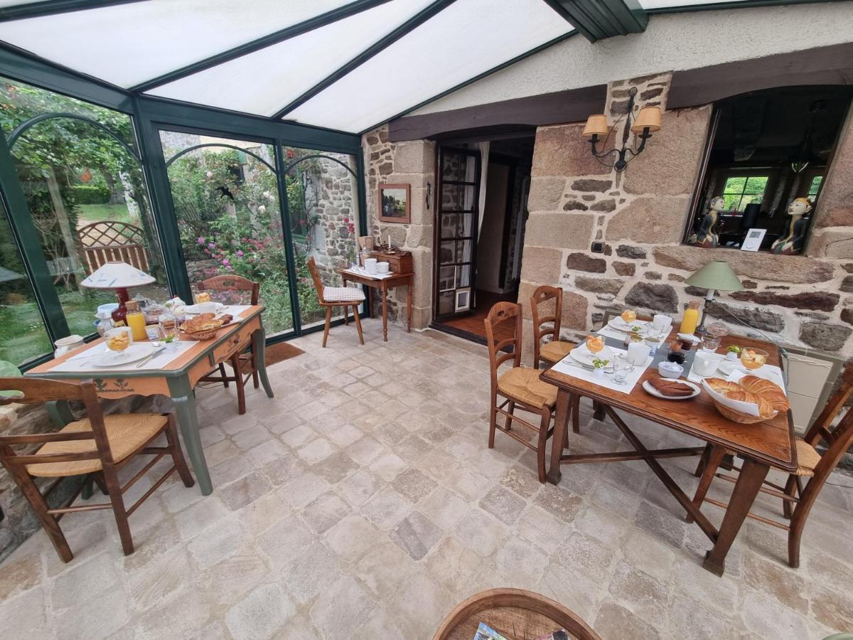 Les Berges De La Planchette Bed & Breakfast Yvignac-la-Tour Luaran gambar